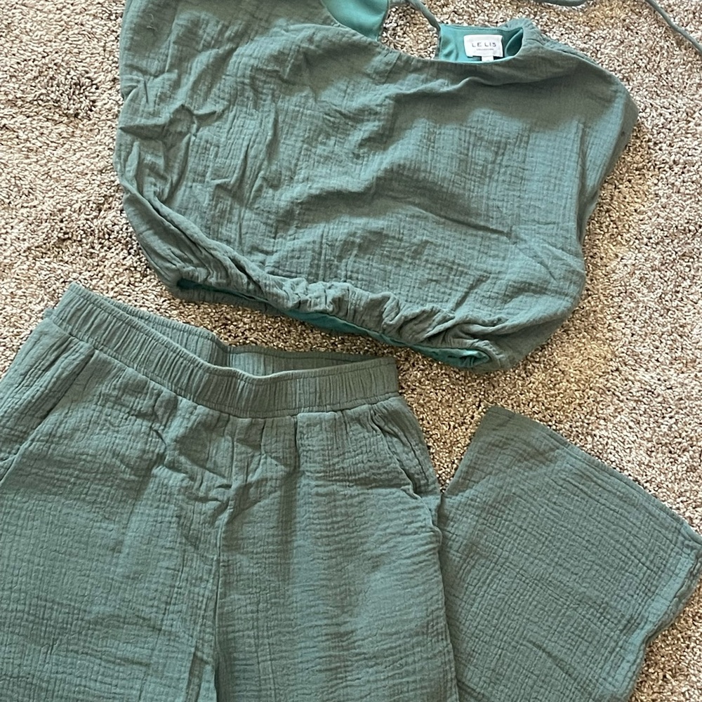 Green Two-Piece Set